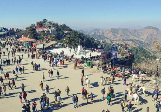 शिमला में उमड़ा सैलानियों का सैलाब, 36 घंटों में करीब 8000 वाहनों की शहर में हुई एंट्री