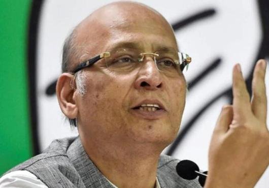 कांग्रेस नेता सिंघवी बोले- ॐ के उच्चारण से ज़्यादा शक्तिशाली नहीं होगा योग, बाबा रामदेव ने ऐसे किया पलटवार 