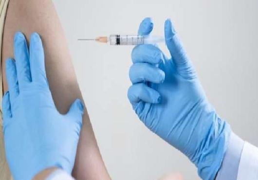 भारत में अब तक 69 करोड़ से ज़्यादा लोगों को दी गई कोरोना वैक्सीन की डोज़ 