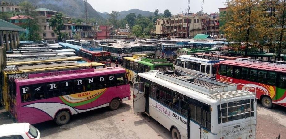 50 percent tax waived for private bus operators in himachal 